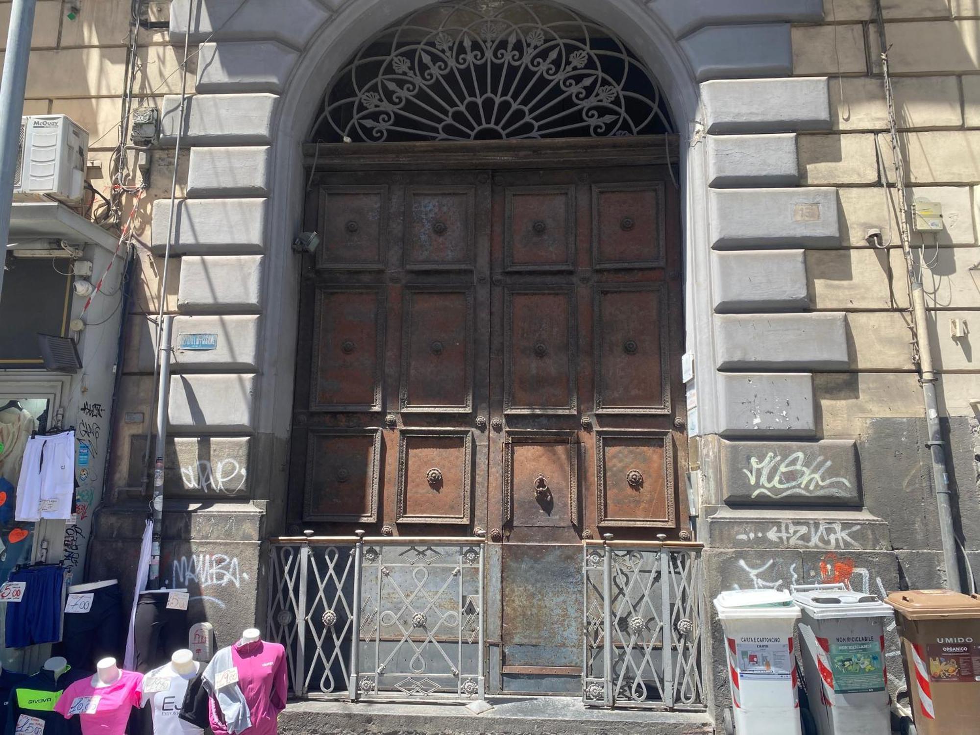 Ludben Dante Hotel Наполи Екстериор снимка