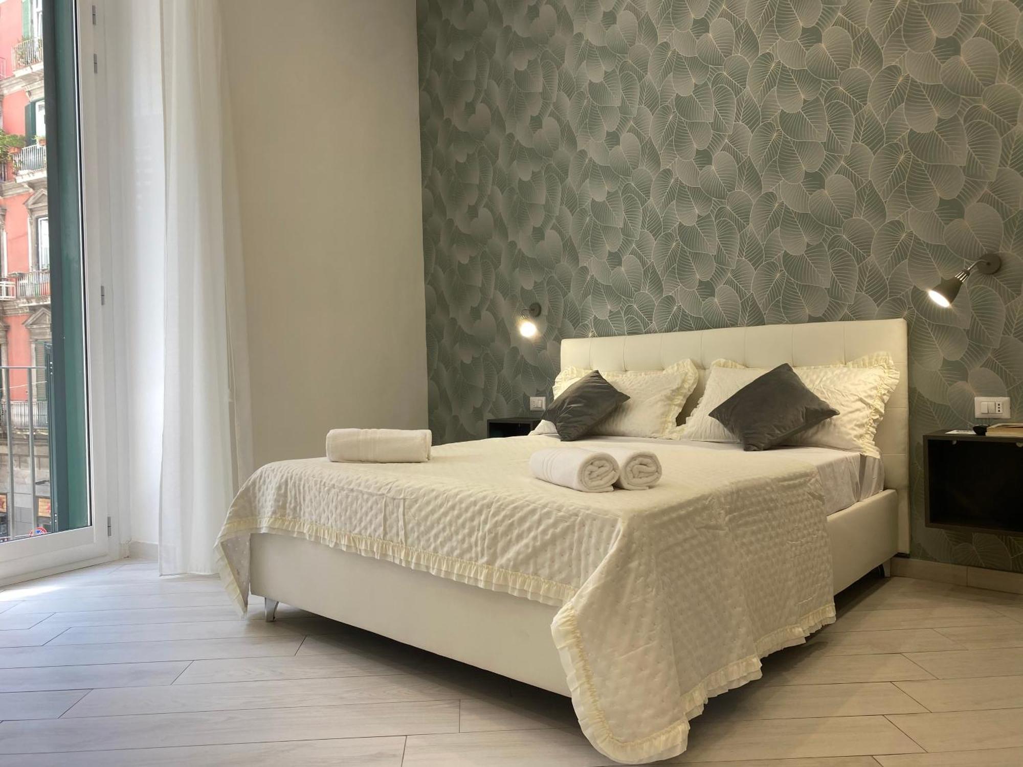 Ludben Dante Hotel Наполи Екстериор снимка