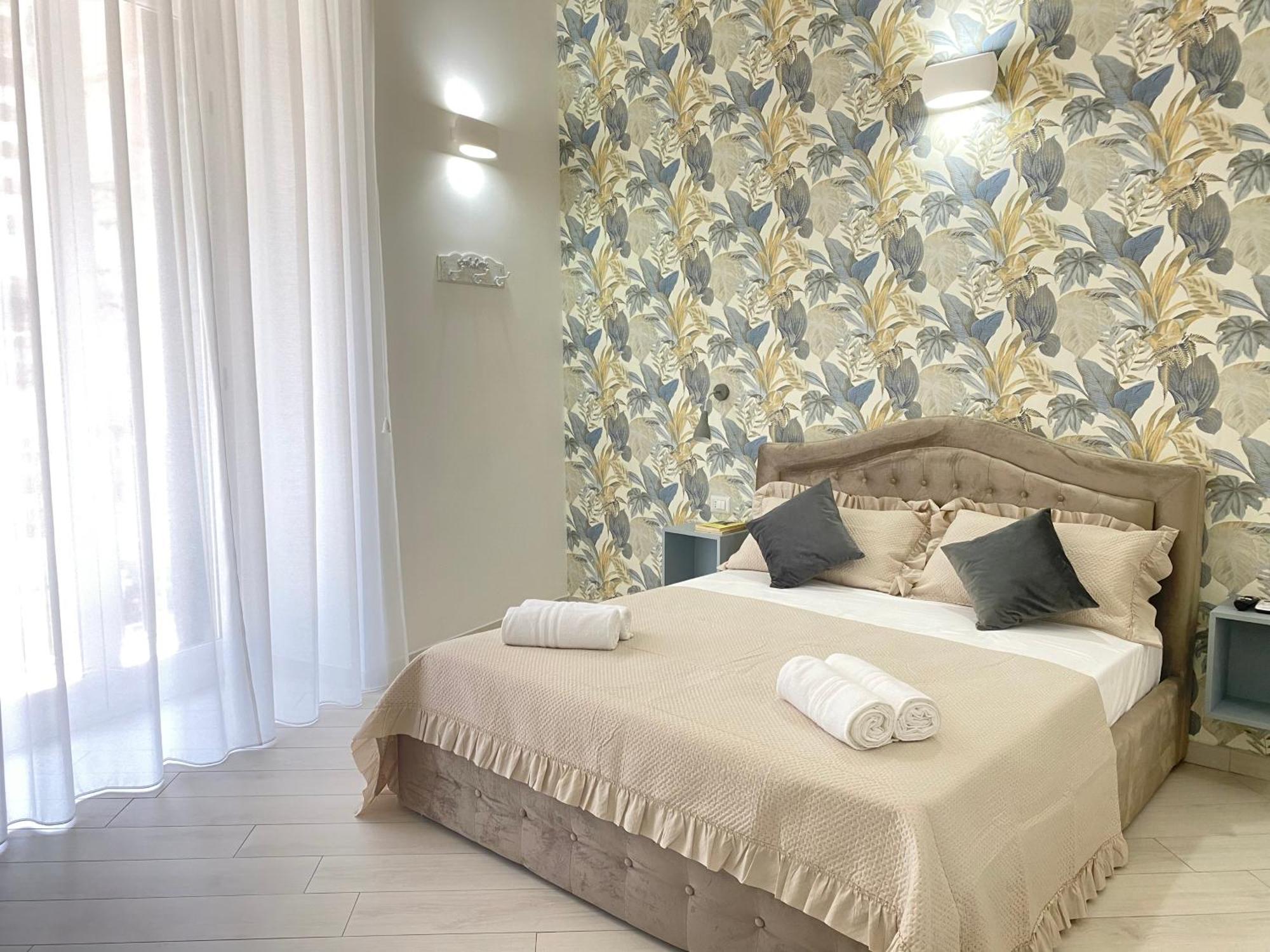 Ludben Dante Hotel Наполи Екстериор снимка
